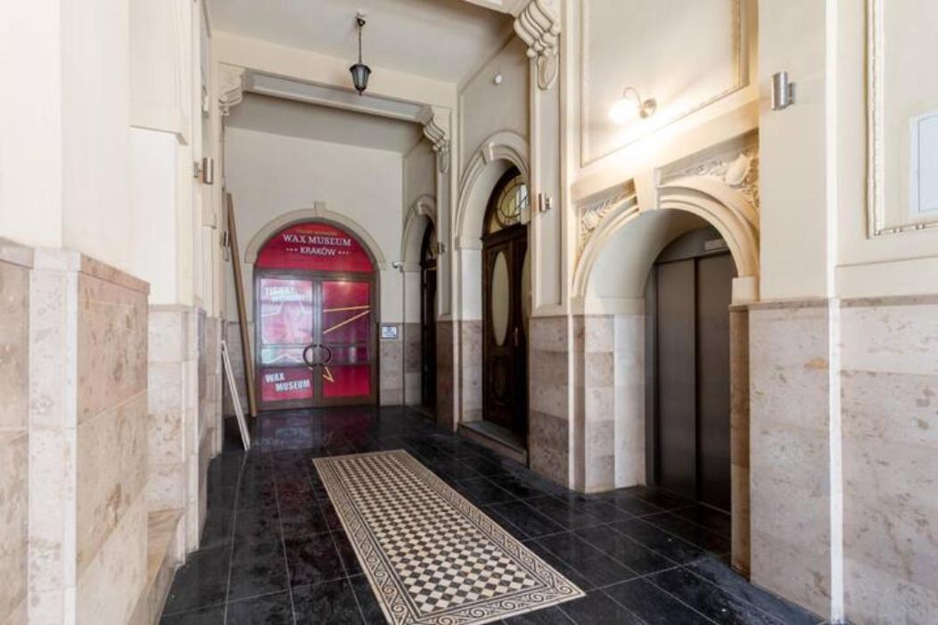Florianska Old Town Apartments Краків Екстер'єр фото