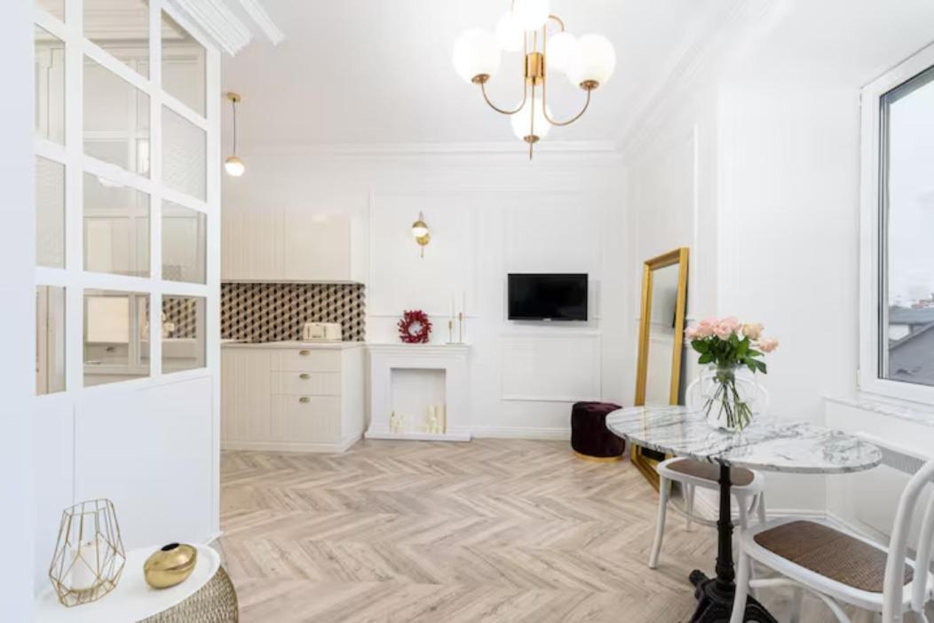 Florianska Old Town Apartments Краків Екстер'єр фото